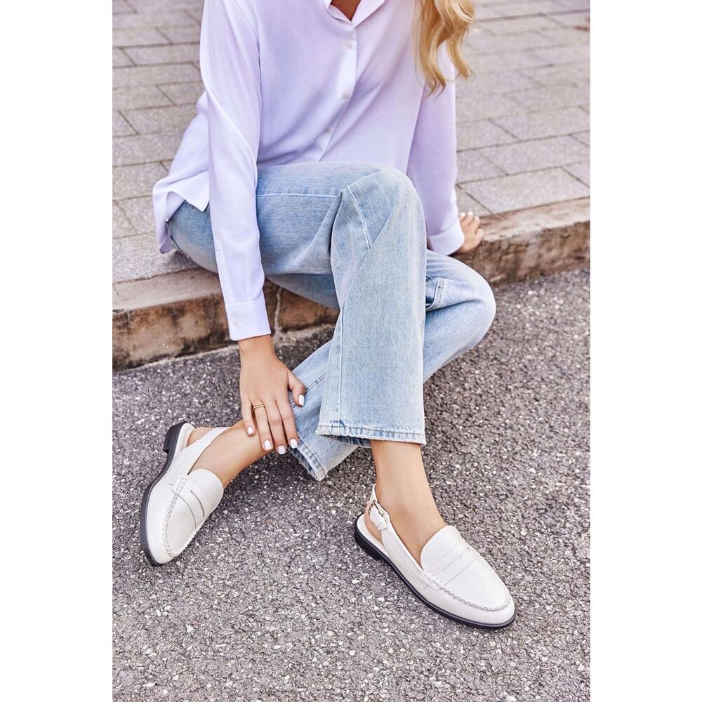Coutgo Women's Creamy White Slingback Loafers